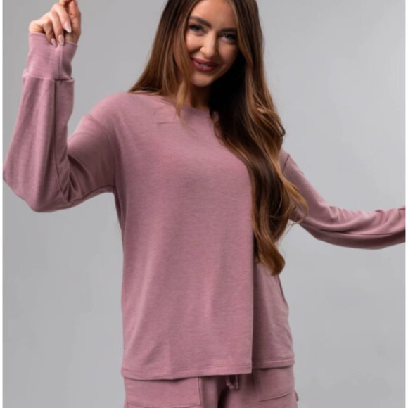 Plush 2 Piece Sleep Set NWT - Picture 5 of 14